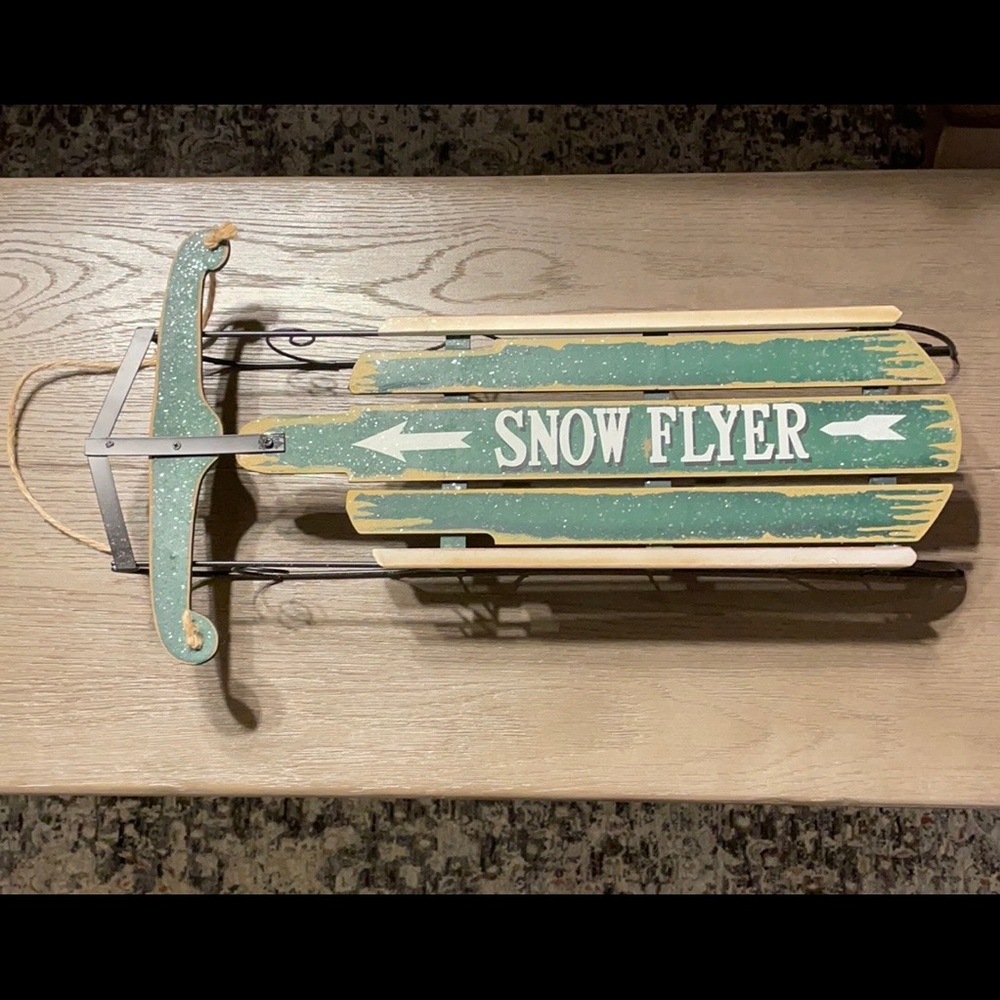 Snow Flyer winter/holiday decor